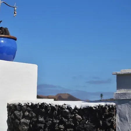Semesterbostad Lavastein Yazmina Mit Schoenem Garten Yaiza (Lanzarote)